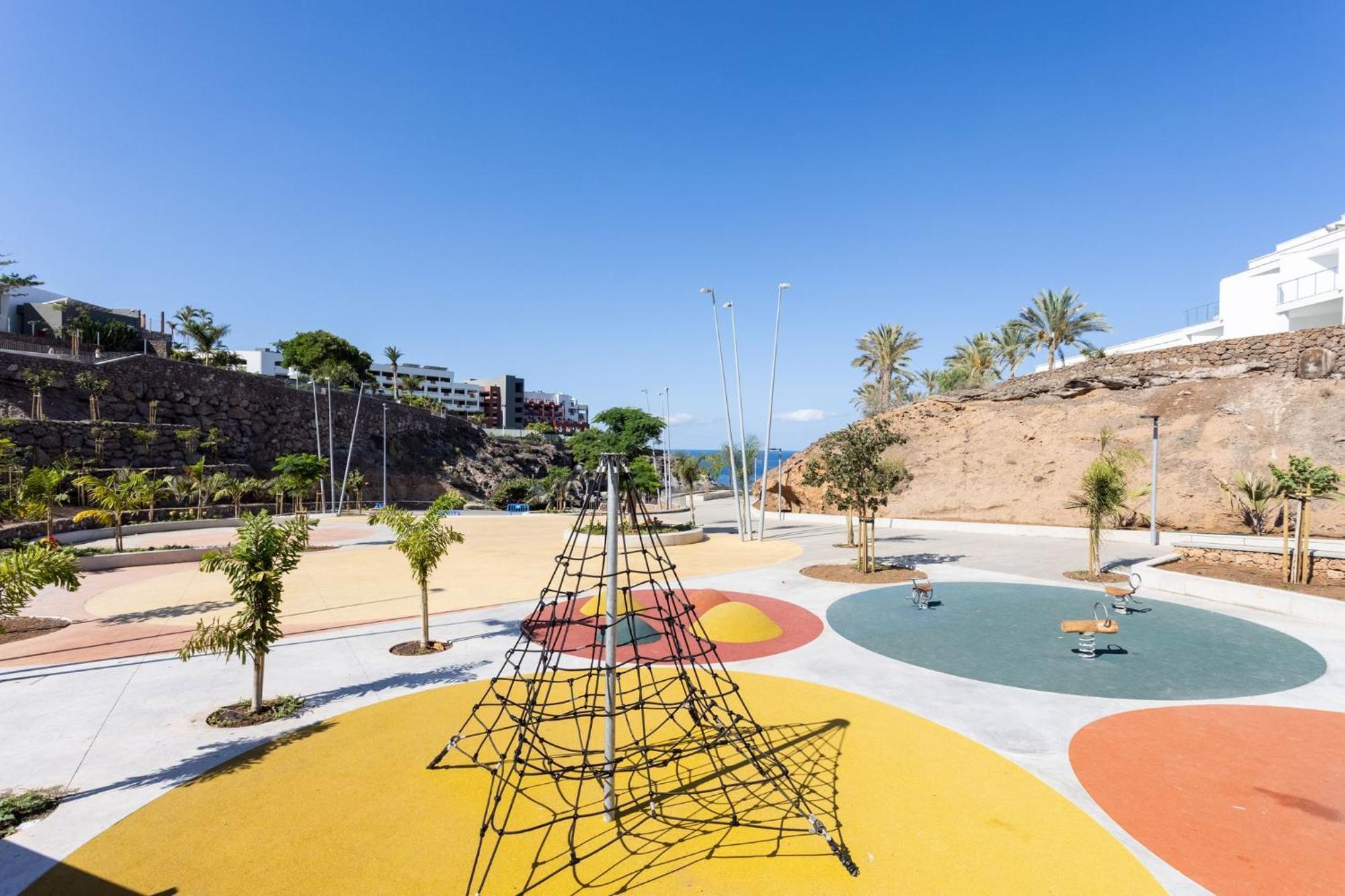 With At 50 Meters, Swimming Pool And Wonderful Oceansunset View *